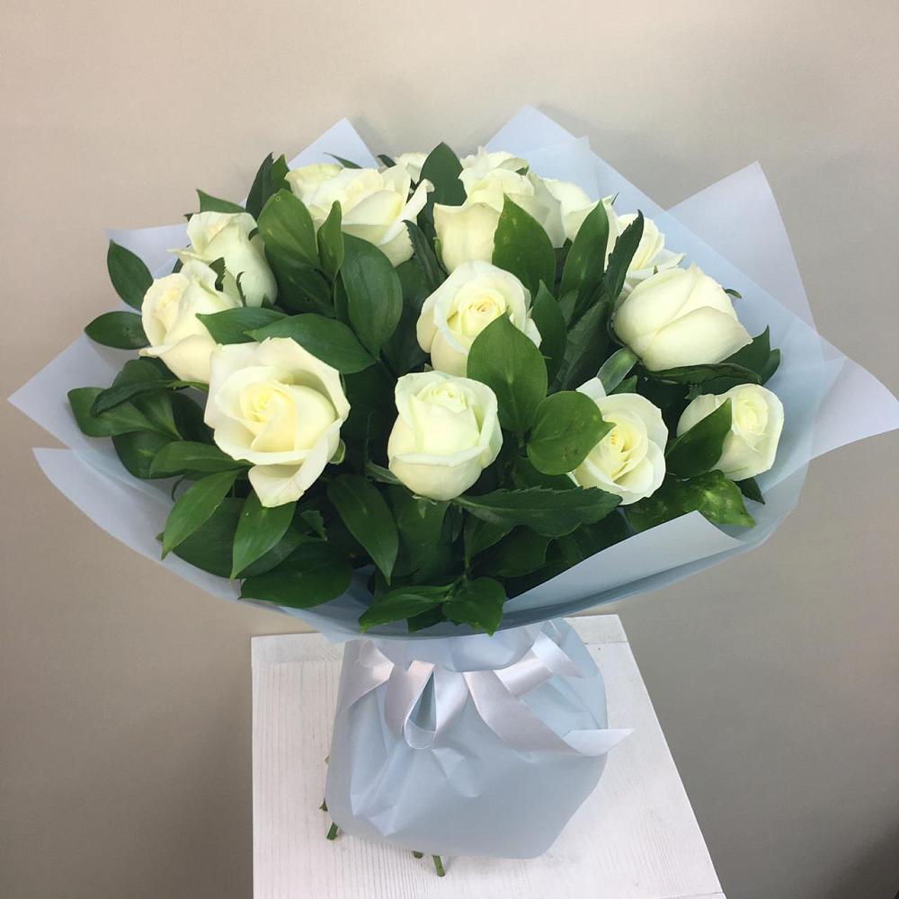 Букет 15 Белых роз Проуд в Байкалово