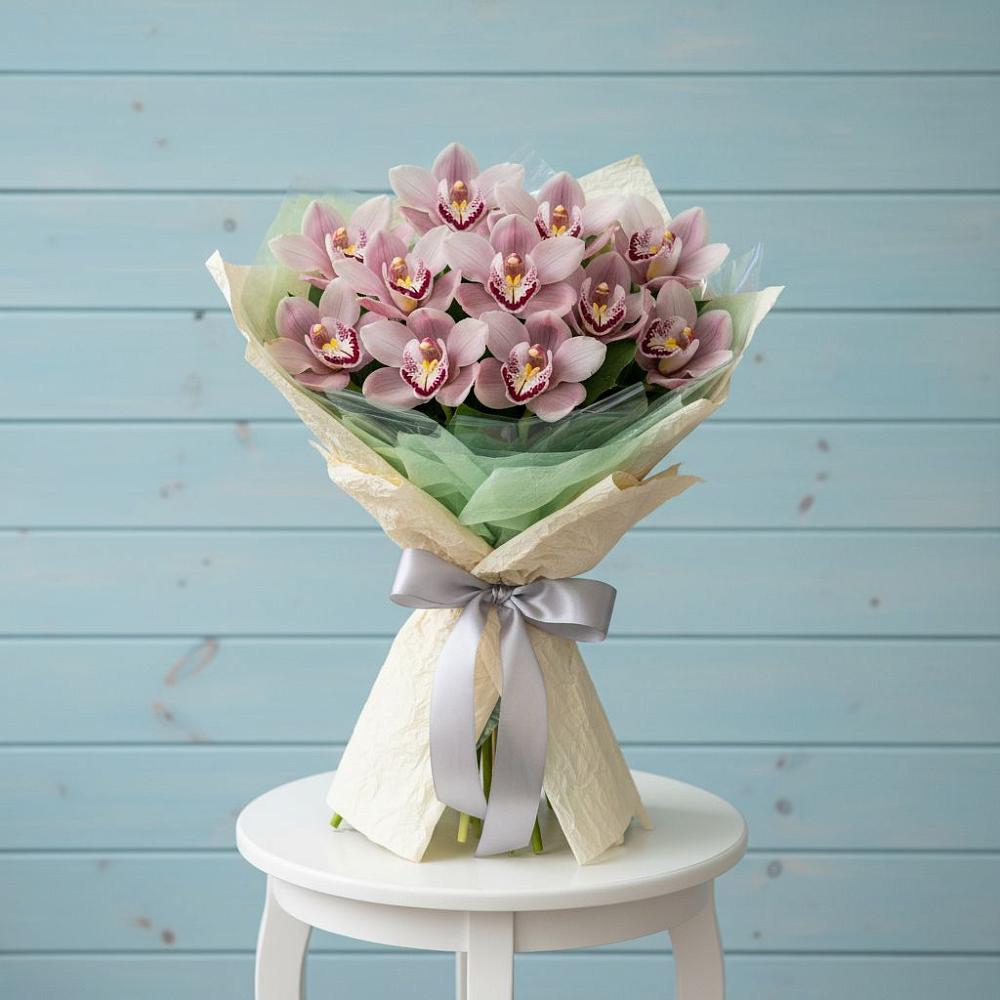 Букет цветов из: Орхидеи и Розы в Байкалово