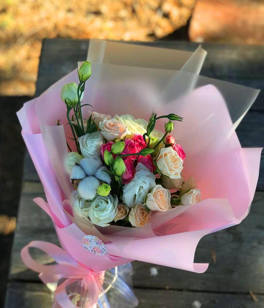 Букет цветов из: Розы и Лизиантусы в Байкалово