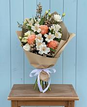 Букет цветов из:  Альстромерии, Лизиантусы, Розы и Хризантемы #REPLACE_PRED# Байкалово