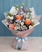 Букет цветов из:  Лизиантусы, Розы, Альстромерии и Гипсофила #REPLACE_PRED# Байкалово