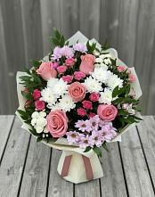 Букет цветов из:  Альстромерии, Гвоздики, Розы и Хризантемы в Байкалово
