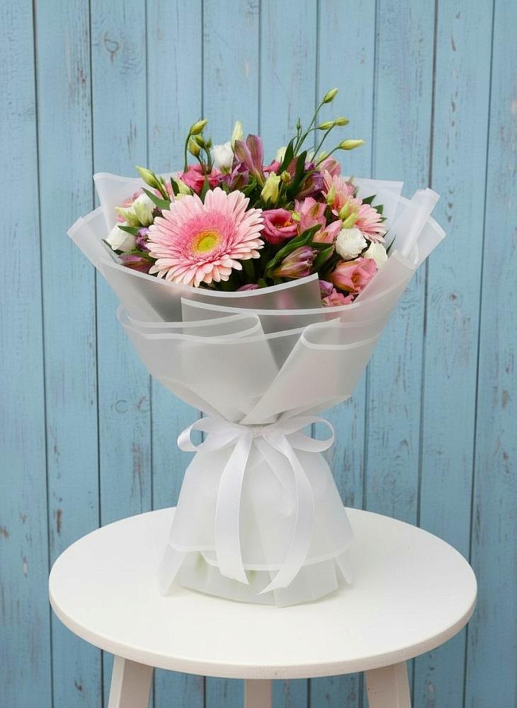 Букет цветов из: Герберы, Альстромерии и Лизиантусы в Байкалово