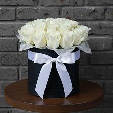 Цветочная композиция из Розы в шляпной коробке #REPLACE_PRED# Байкалово